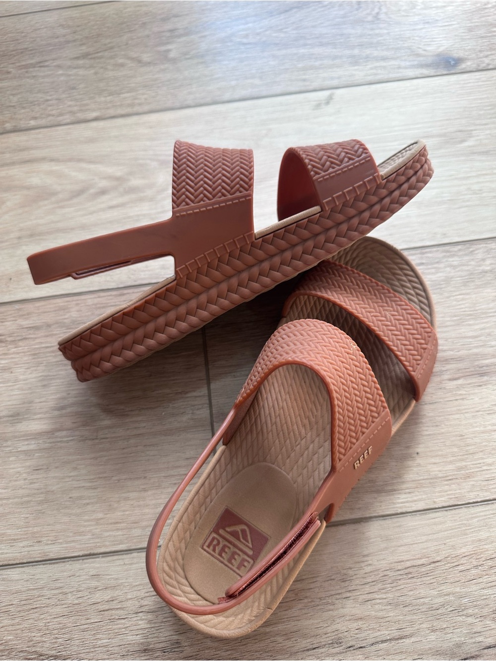 Reef Women’s Coral Braided Double-Strap Slide Sandals